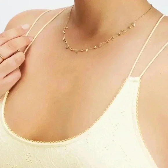 Fabletics Seamless Lace Floral Bodysuit Size L - Picture 3 of 11